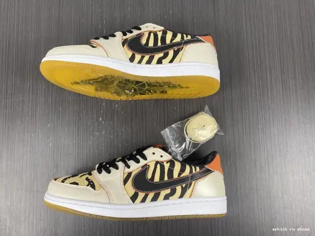 Cheap Air Tiger OG 1 Jordan Low of the DH6932-100 Year 0428